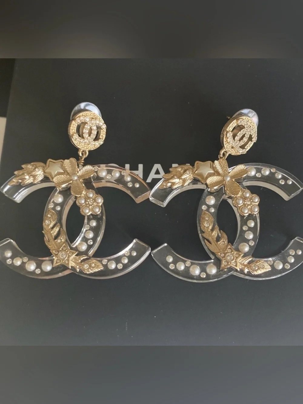 Double C Acrylic Logo Ornate Gold- Tone Star ⭐️ and Pearl Accent Dangle Earrings